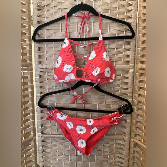 Billabong Other - Billabong Pink Floral Strappy Bikini Set